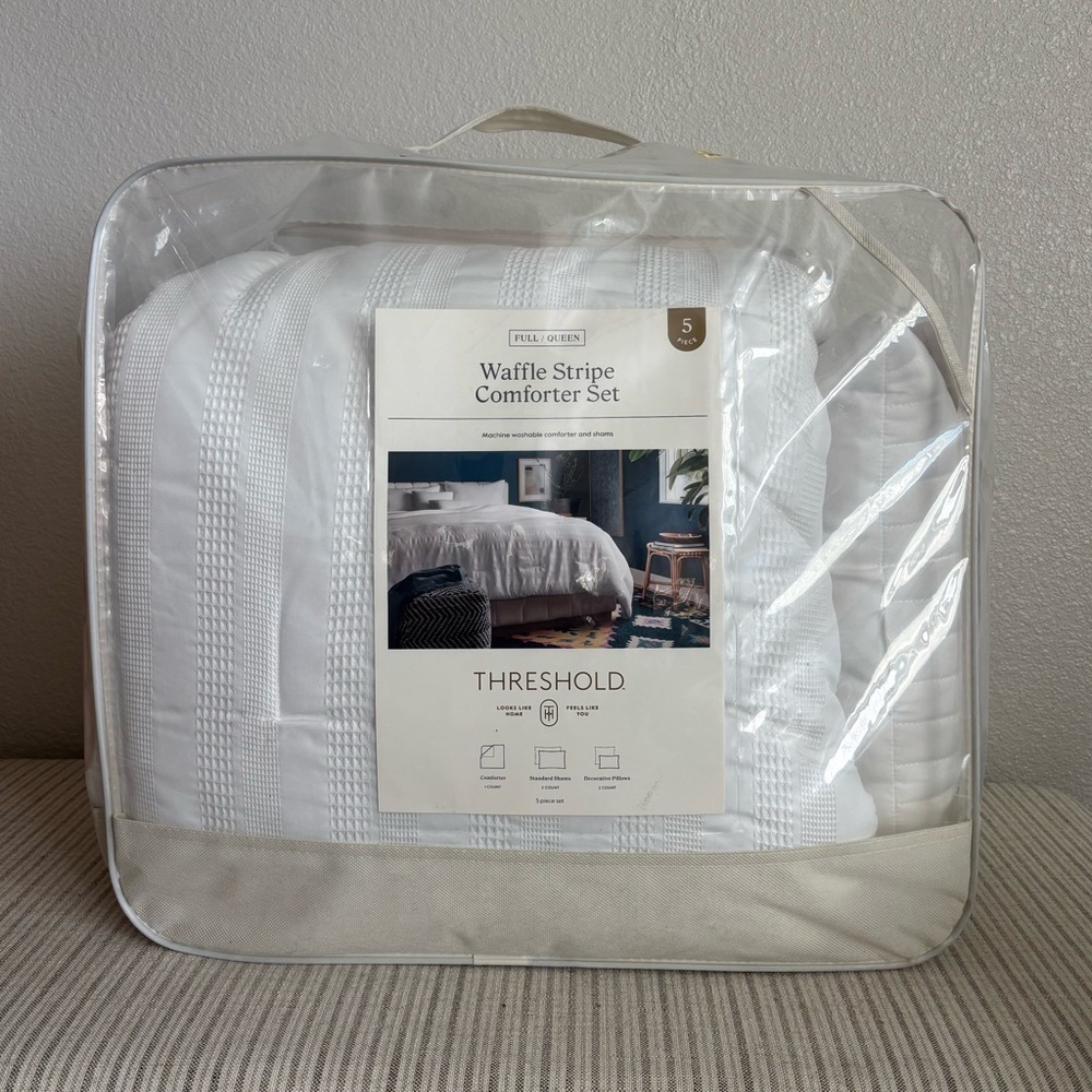 NWT 5pc Full/Queen Woven Waffle Stripe Comforter & Decorative Pillows Threshold
